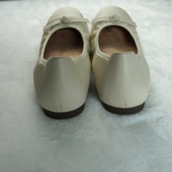Vionic Amorie Ballet Flats US 5.5 Orthotic Support Cream Beige Bow‎ Round Toe - Picture 3 of 9